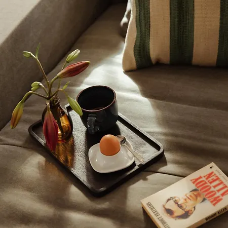 A Place - Boutique & Flats - Leeuwenstraat 20